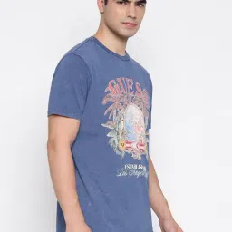 Guess Resort Organic Cotton Pennant Blue Graphic Round Neck Regular Fit T-Shirt image 3