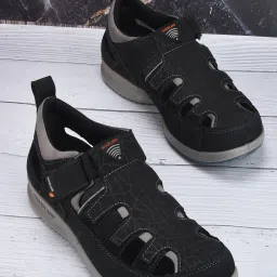 Woodland Men's Black Fisherman Sandals image 1