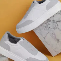 Metro Men's Off White Casual Sneakers-image-70