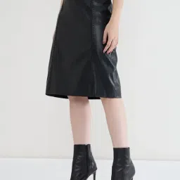 Iconic Women Black Solid Straight Fit Midi Skirt image 3