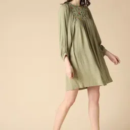 Gipsy Green Poly Crepe Long Sleeves Round Neck Dress image 4