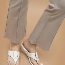 Code by Lifestyle Women's White Casual Sandals image 1