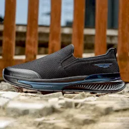 Red Tape Men's Black Running Shoes image 1