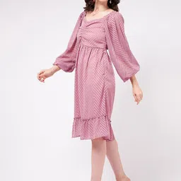Zima Leto Georgette Three-Quarter Dress image 3