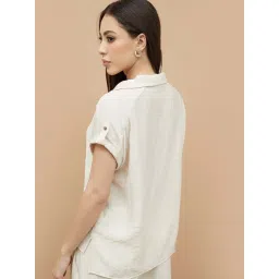 Code By Lifestyle Off White Regular Fit Shirt image 2