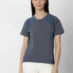 Forever 21 Grey Regular Fit Top image 1