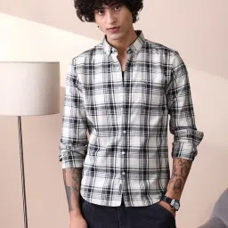 Campus Sutra Obsidian Black Cream White Halo-Graph Regular Shirt image 1