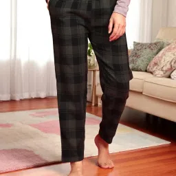 Kryptic Green Cotton Relaxed Fit Printed Lounge Pants image 1