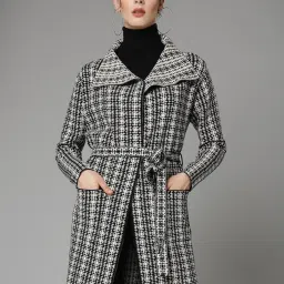 Mafadeny Black & White Printed Long Shrug image 1