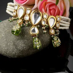 Dugran By Dugristyle Kundan & Pearls Green Necklace for Women image 1