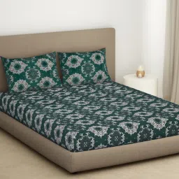 Welspun Dazzle Abstract Green 140 TC Microfiber Double Bedsheet with 2 Pillow Covers image 1