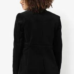 Campus Sutra Black Regular Fit Blazer image 2