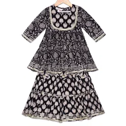 aatya kiids AATYA by Shruti Agarwal Cotton Three Fourth Sleeves Floral Printed & Lace Embellished Kurta With Sharara - Black-picture-13