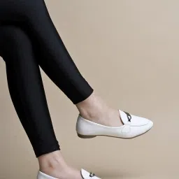 Shoetopia Women's White Flat Ballets image 1