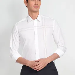 Arrow White Cotton Slim Fit Checks Shirt image 1