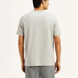 Levi's Men's Printed Regular Fit T-Shirt image 2