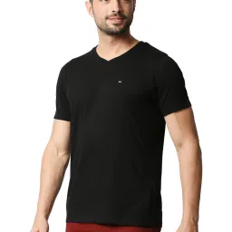Basics Multicolor Slim Fit T-Shirt image 3