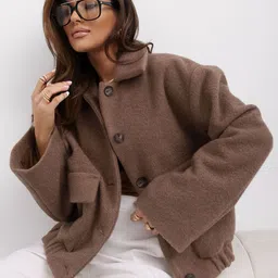 bebe Women Spread Collar Solid Tailored Jacket-picture-10