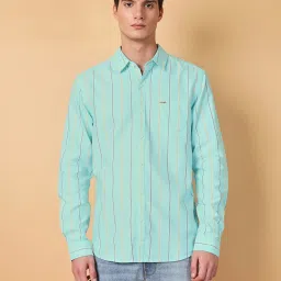 Wrangler Blue Cotton Regular Fit Striped Shirt image 1