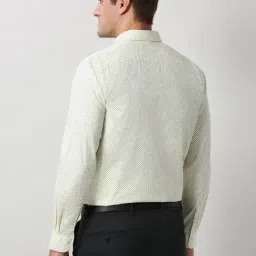 Peter England Beige Cotton Regular Fit Printed Shirt image 2