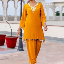 Kaftanize Embellished V-Neck Tunic & Trousers Co-Ords image 2