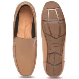 Clog London Men's Tan Casual Loafers image 3