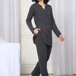 Kanvin Women Geometric Printed Mandarin Collar Night suit image 4