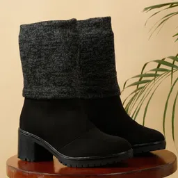 Women Block Heeled Winter Boots-image-14