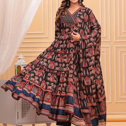 Mizaz Floral Printed Layered Sequinned Pure Cotton Anarkali Kurta With Trousers & Dupatta image 1