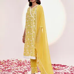 Jaipur Kurti Embroidered Chikankari Pure Cotton Kurta With Trousers & Dupatta image 3