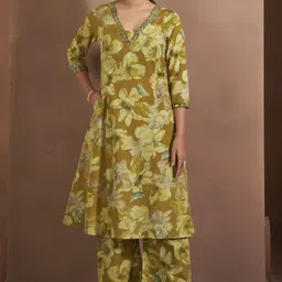 Anouk Mustard Floral Printed V-Neck A-Line Pure Cotton Kurta with Palazzo-picture-12