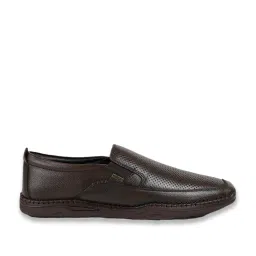 Mochi Men's Brown Slip-On Shoes image 2