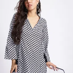 fusion by glitchez Geometric Printed V-Neck Pure Cotton Kurti-picture-30