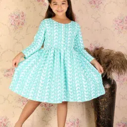 VASTRAMAY Girls Green Cotton Embroidery Dresses-picture-39