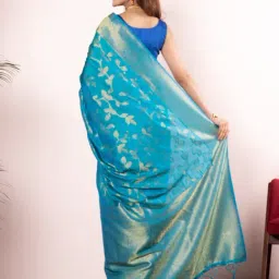 BEATITUDE Blue Woven Saree With Unstitched Blouse image 2