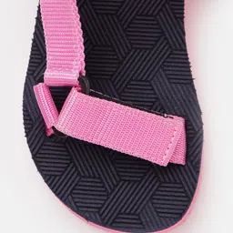 YK Girls Woven Design Sports Sandals image 5