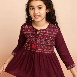 Ishti Embellished Embroidered Top-picture-38