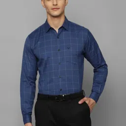 Allen Solly Blue Cotton Slim Fit Checks Shirt image 1
