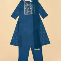 Akkriti by Pantaloons Girls Alexandrite Printed Kurta Sets image 2