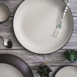 Servewell Cons. Green Black Melamine 32 cm 2 Tone Buffet Dinner Plates - Set of 6 image 1