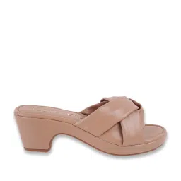 Catwalk Women's Chikoo Cross Strap Sandals image 2