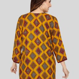 Saree Swarg Mustard Printed Straight Kurti image 2