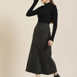 Qurvii Dark Grey Textured Skirt image 4