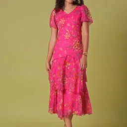 Globus Women Pink V-Neck Flared Sleeves Floral Print Layered Fit & Flare Maxi Party Dress-picture-12