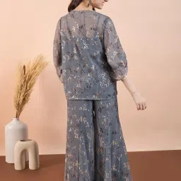 StyloBug Girls Grey Printed Kurti Set image 2