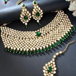 Peora Gold-Plated Kundan Studded Choker Necklace with Earring Maang Tikka Jewellery Set-picture-32