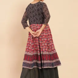 Soch Grey & Red Printed Flared Double Layered Kurta image 2