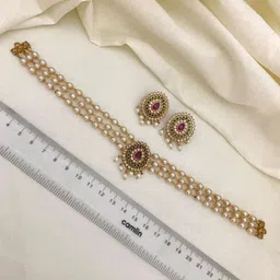 rujve jewellery Rujve JewelleryGold-Plated Stone-Studded & Beaded Jewellery Set image 3