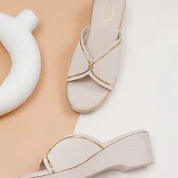 Shoetopia Metallic Trim Detailed Wedge Sandals - Beige-picture-33