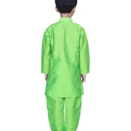 BownBee Kids Green Embroidered Kurta & Pajamas image 2
